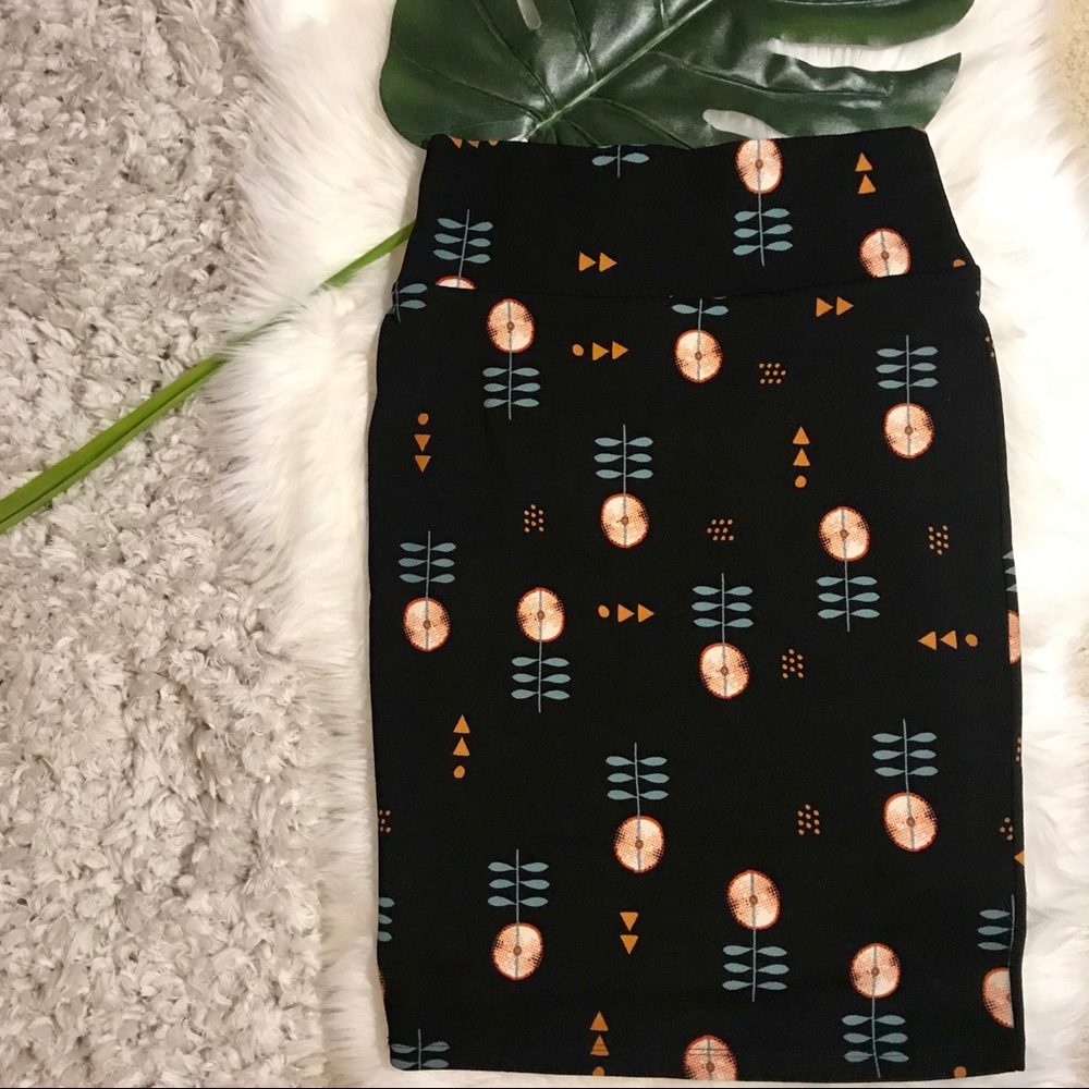 Lularoe Floral Pencil Skirt A26 - Picture 1 of 3